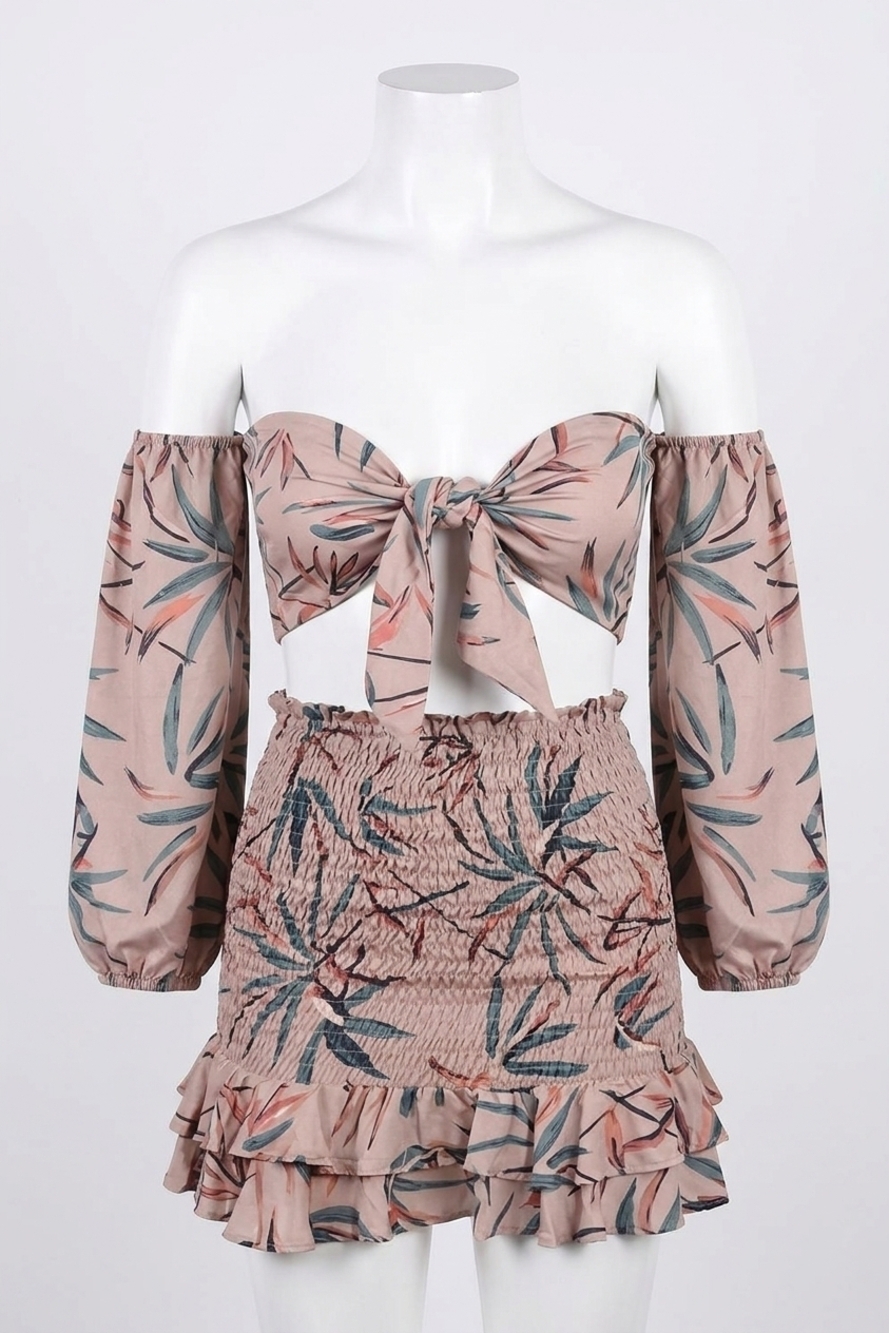 NEW OLIVACEOUS olivaceous tie front off the shoulder crop top in print